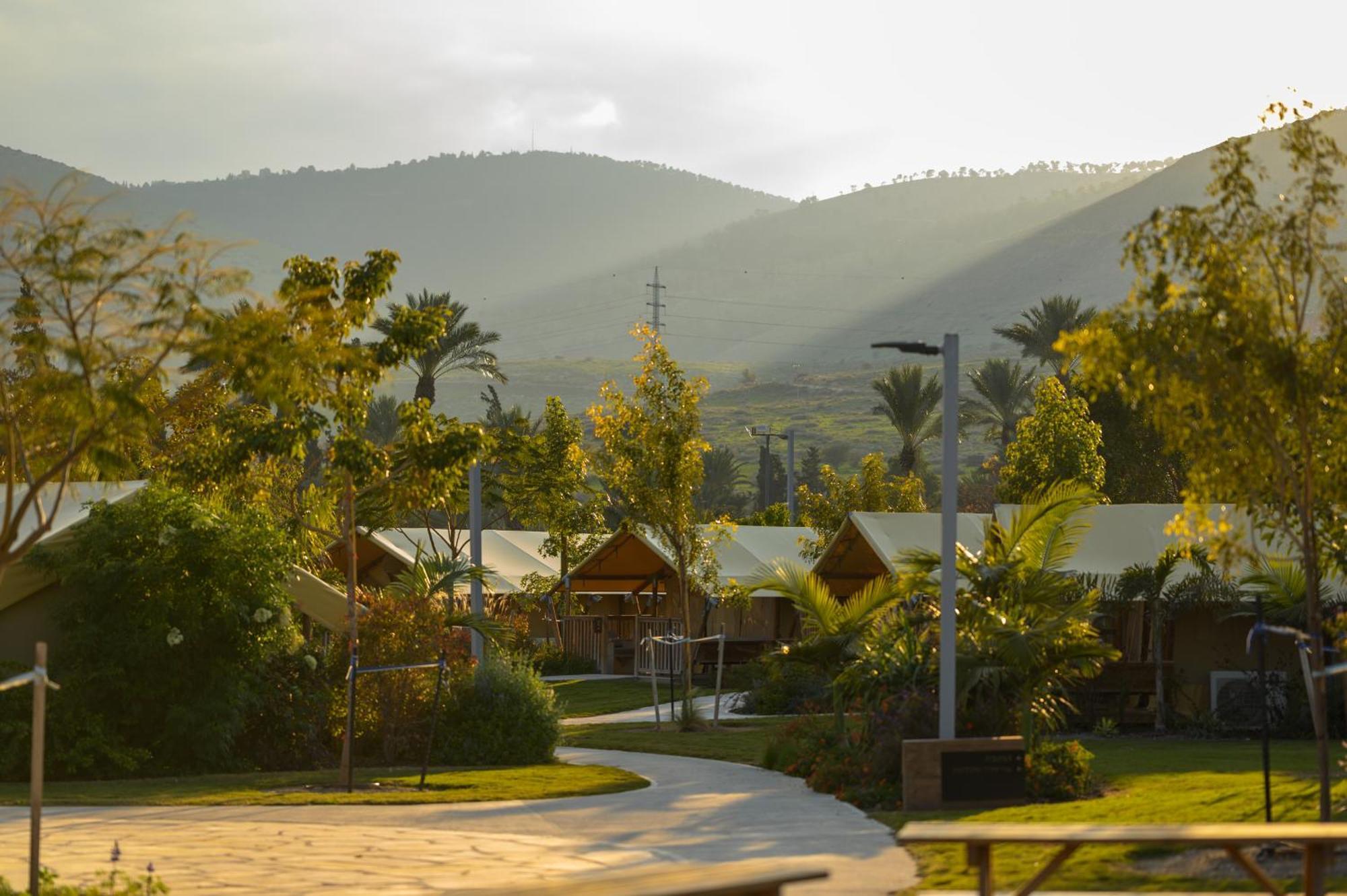 Hotel Layla Glamping Nir David Exterior foto