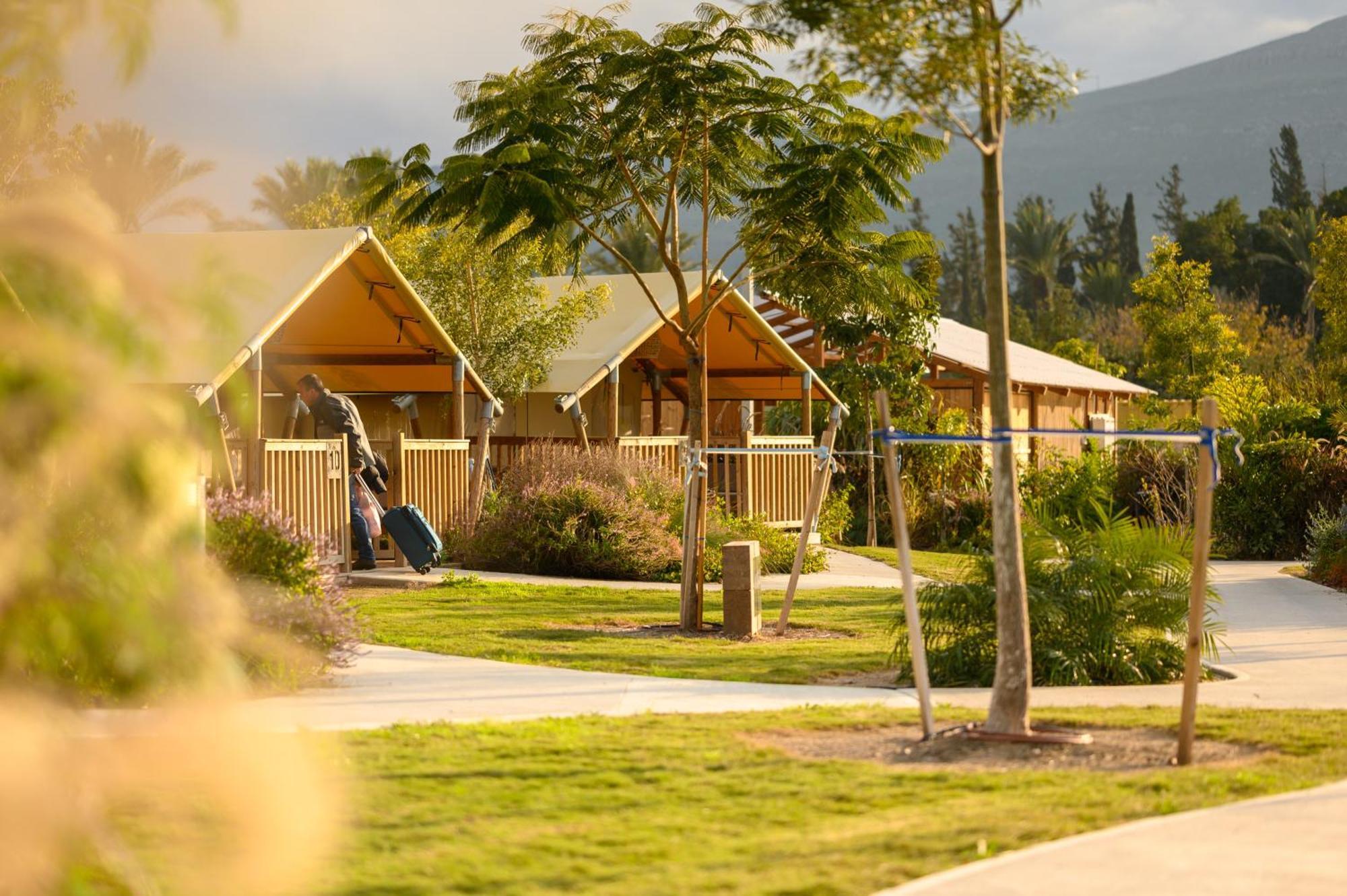 Hotel Layla Glamping Nir David Exterior foto